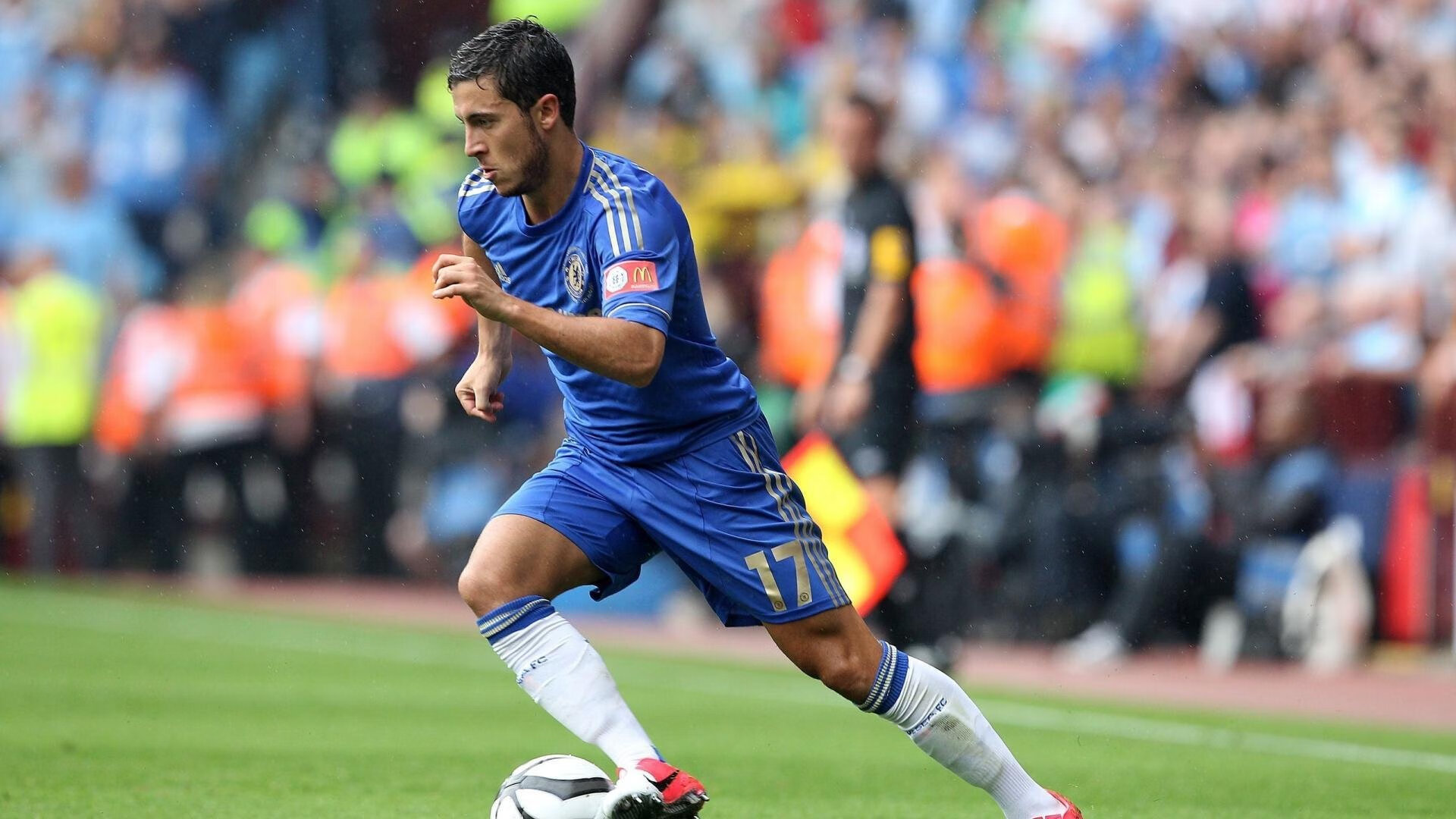 开云官方-曼联对卡迪夫城展开对决，实力争夺，曼联前瞻_渴望反弹施压曼城 卡瓦尼能否再造神作