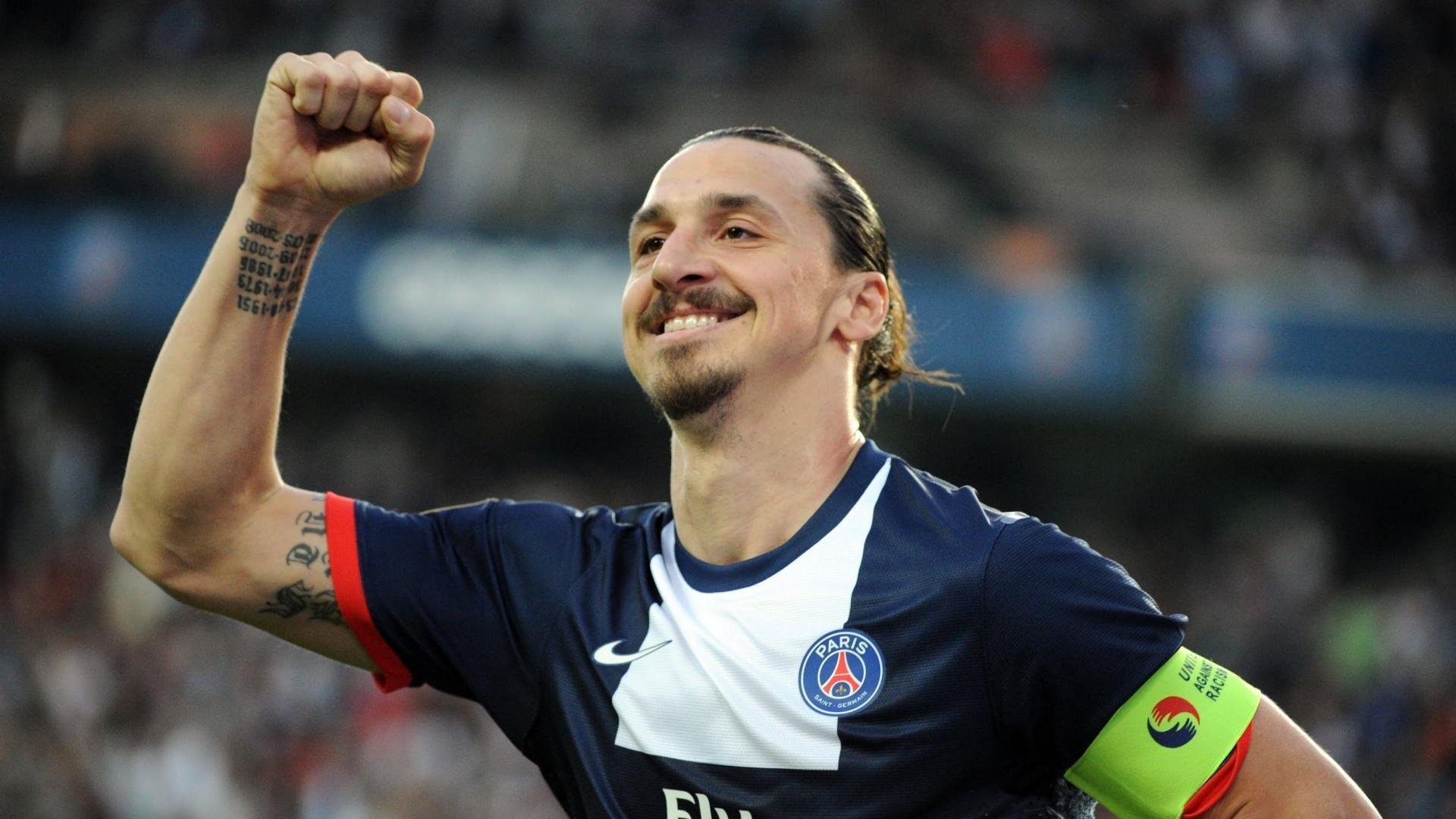 kaiyun官方网站-以足球为主题的数字艺术展在多个城市举办，彰显科技魅力，足球艺术品